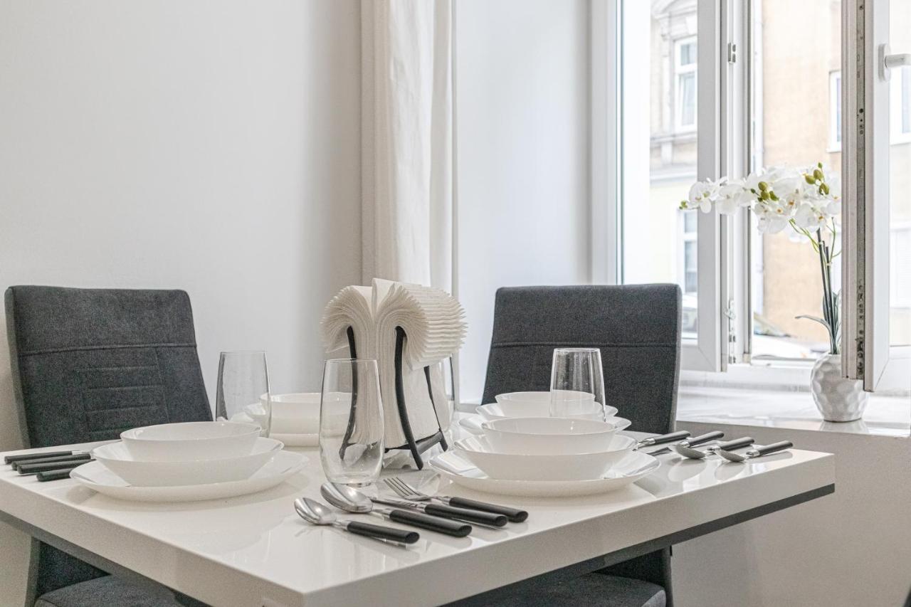 Homelike 2Br Apt Near U1 Reumannplatz - 9 Min To Center Wien Eksteriør billede